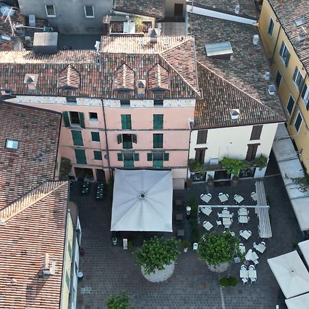 Splendid Apartment Desenzano del Garda Esterno foto