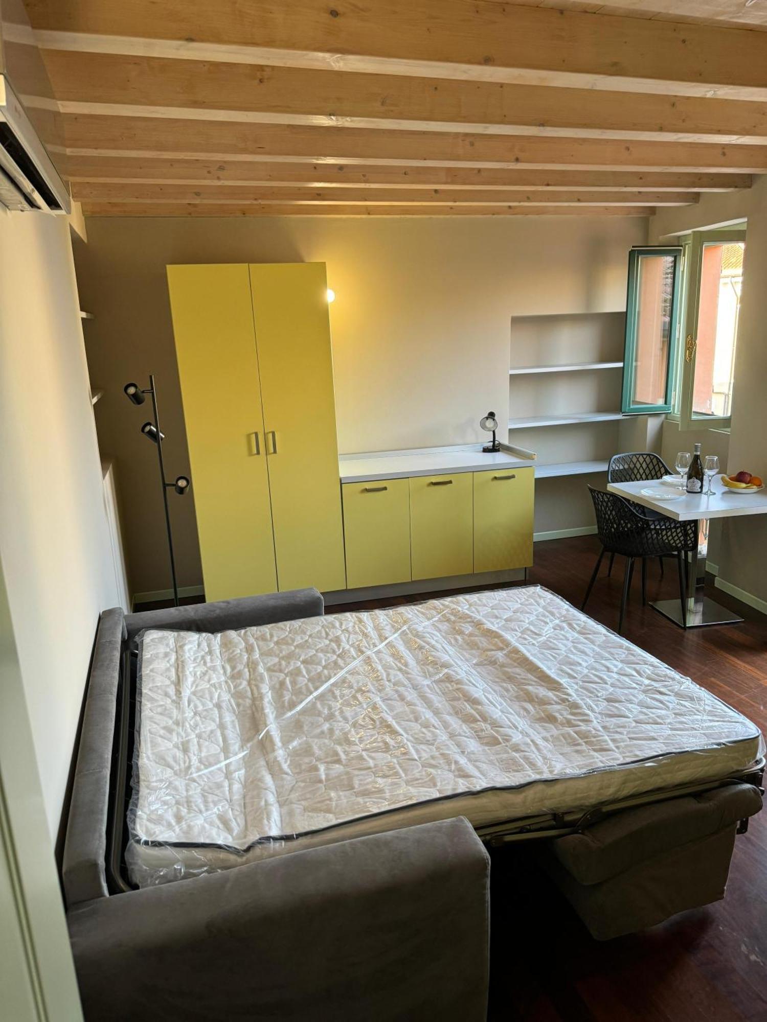 Splendid Apartment Desenzano del Garda Esterno foto